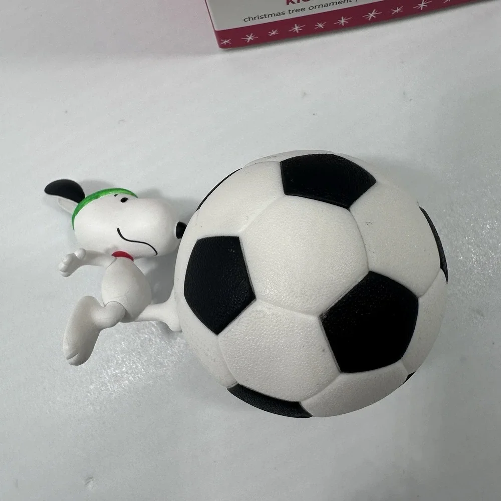 Hallmark Keepsake Peanuts Kickin' With Snoopy Soccer Ornament 2016 Boxed